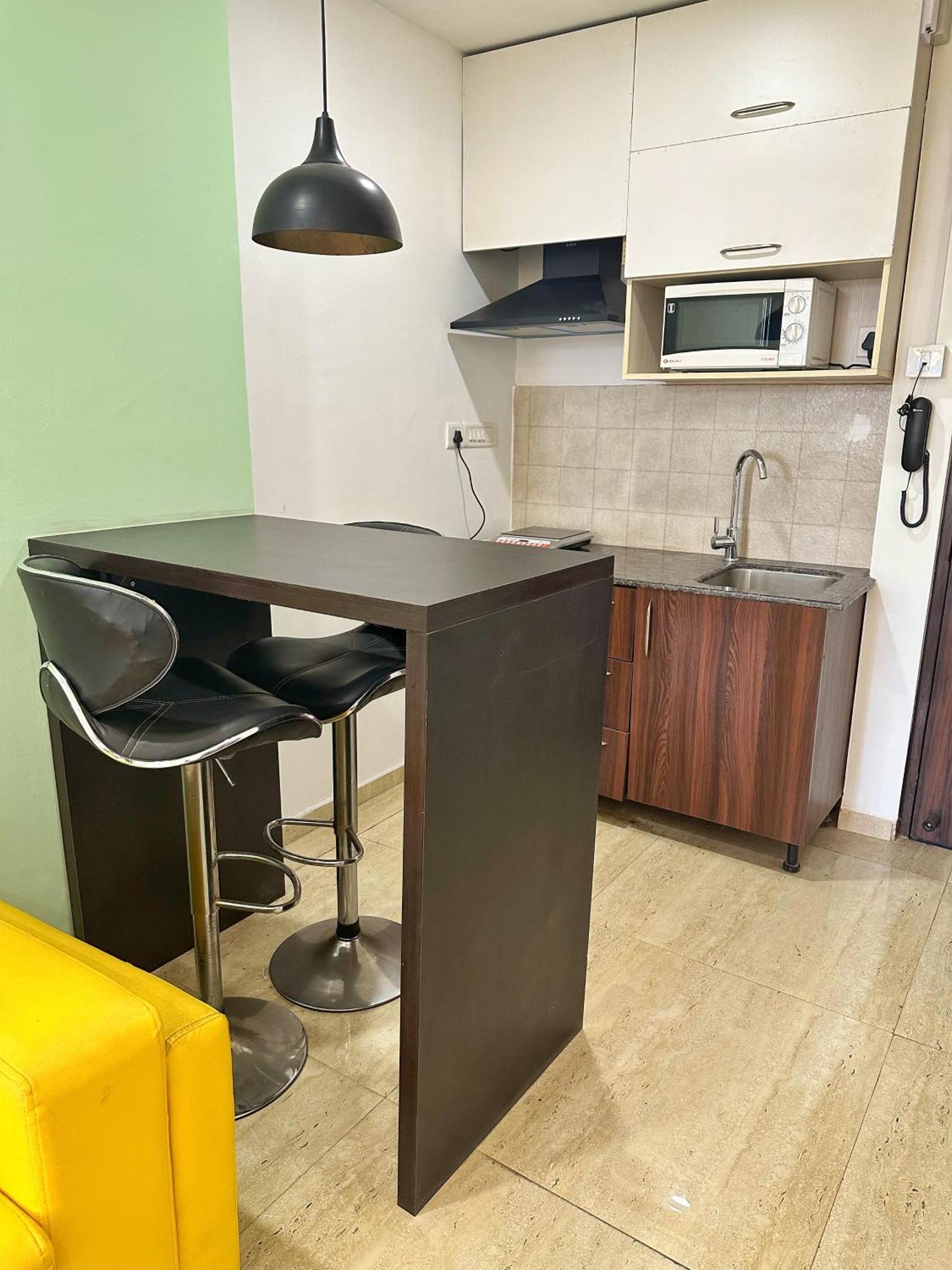 Flamingo Hotel Sector 67 I Studio Rooms I غورغاون المظهر الخارجي الصورة